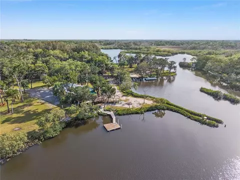 1326 S Estuary Dr, Crystal River, FL 34429