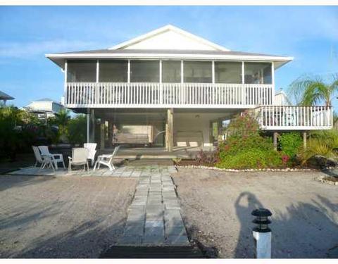 360 Bocilla Dr, Placida, FL 33946 photo 1