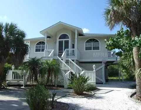 31 Bayshore Cir, Placida, FL 33946 photo 1