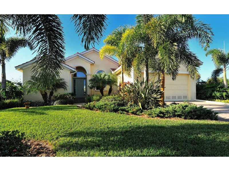 216 Arlington Dr, Placida, FL 33946 photo 1