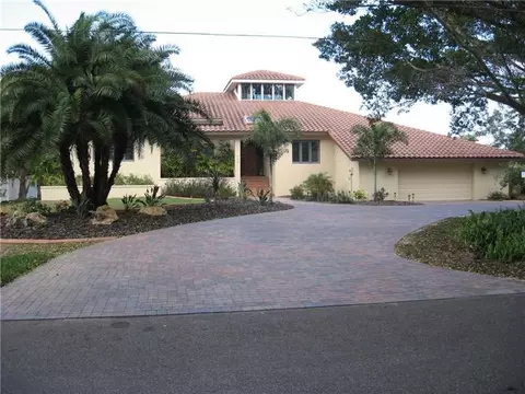 250 Capstan Dr, Placida, FL 33946 photo 1