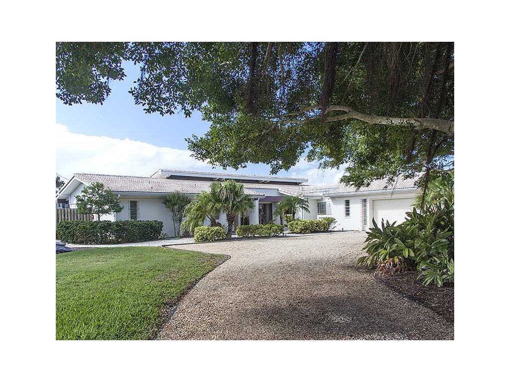355 Green Dolphin Dr, Placida, FL 33946 photo 1