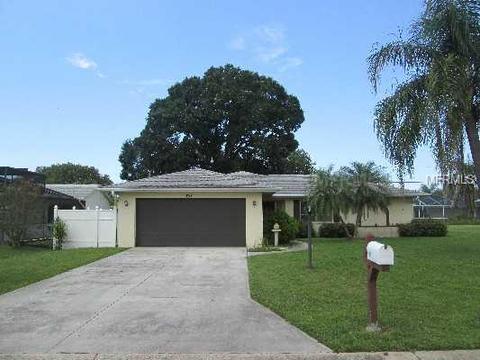 427 Pineview Dr, Venice, FL 34293 photo 1