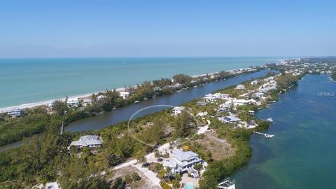 611 Bocilla Dr, Placida, FL 33946 photo 1
