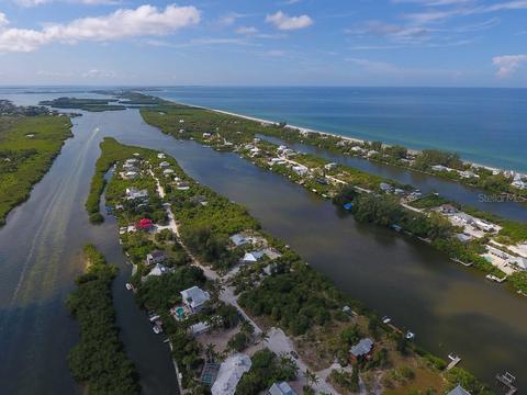 410 Kettle Harbor Dr, Placida, FL 33946 photo 1