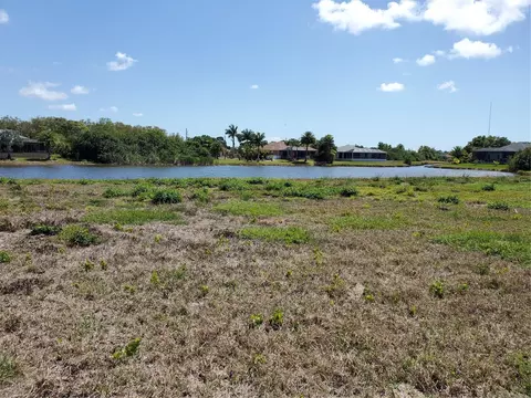 76 Brig Cir E, Placida, FL 33946
