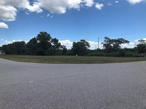 131 Brig Cir E, Placida, FL 33946