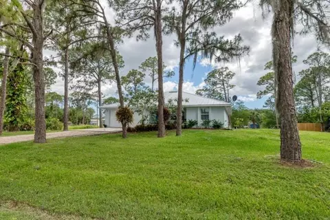 15 Riverfront Dr, Venice, FL 34293 photo 1