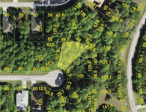 110 Turtle Dr, Rotonda West, FL 33947