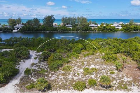 361 Bocilla Dr, Placida, FL 33946