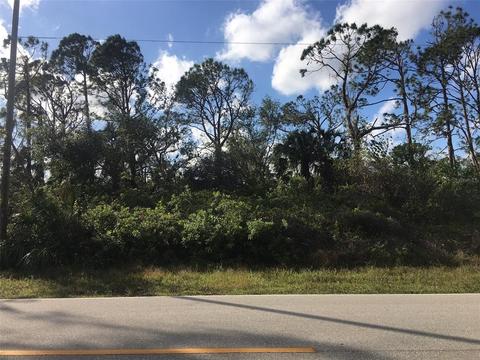 215 Ravenswood Blvd, Port Charlotte, FL 33954