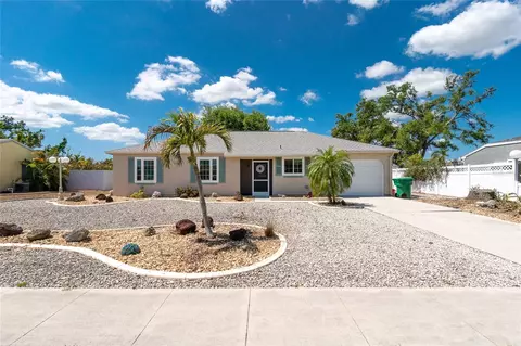 6431 Coliseum Blvd, Port Charlotte, FL 33981