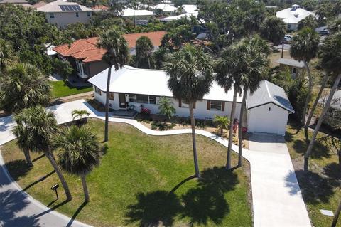 833 Laguna Dr, Venice, FL 34285