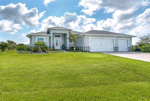 10072 Long Beach St, Port Charlotte, FL 33981