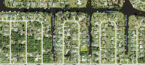 4270 Albacore Cir, Port Charlotte, FL 33948