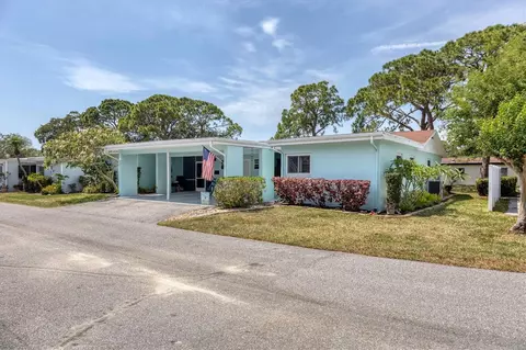 6287 Green View Cir #101, Sarasota, FL 34231