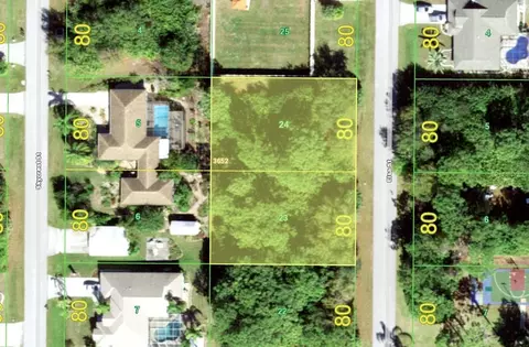 7305 Elsa St, Englewood, FL 34224