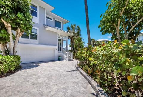 752 Beach View Dr, Boca Grande, FL 33921