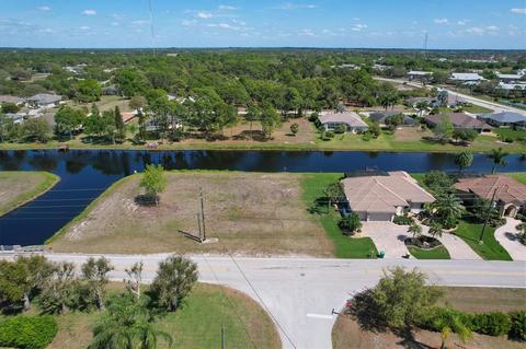 859 Rotonda Cir, Rotonda West, FL 33947