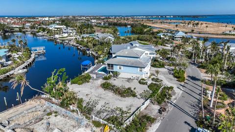 237 Harbor Dr, Boca Grande, FL 33921