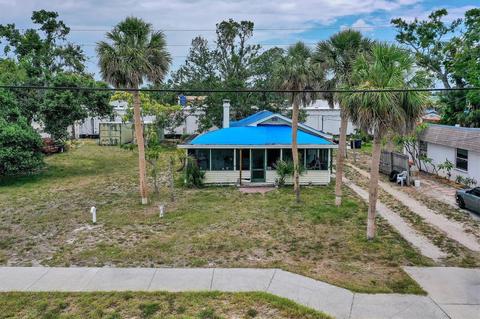 170 W Green St, Englewood, FL 34223