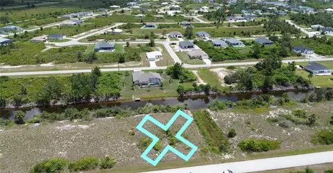 7738 St Regis Cir, Port Charlotte, FL 33981
