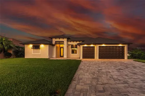 35 Medalist Ct, Rotonda West, FL 33947