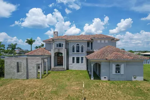 242 Beeney Rd SE, Port Charlotte, FL 33952