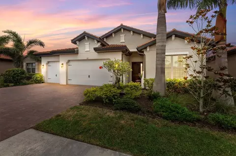 168 Ventosa Pl, Nokomis, FL 34275