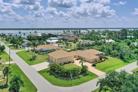 3036 Montgomery Dr, Port Charlotte, FL 33981