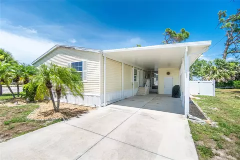 3215 Smith St, Englewood, FL 34224