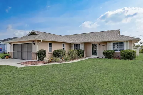 7202 Peacock Ln, Englewood, FL 34224
