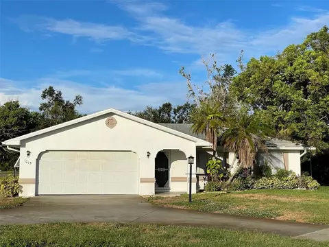 1015 Oleander St, Englewood, FL 34223