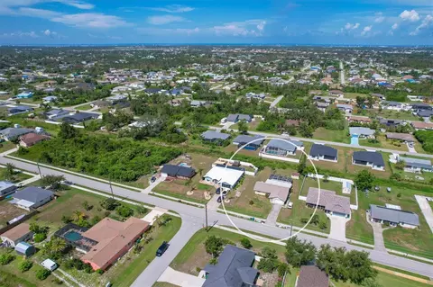 7071 Spinnaker Blvd, Englewood, FL 34224
