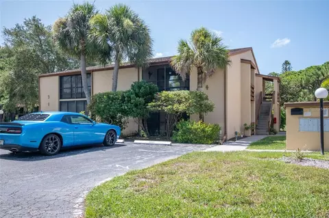 17 Quails Run Blvd #2, Englewood, FL 34223