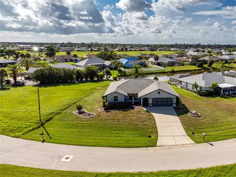 25 Bunker Ct, Rotonda West, FL 33947