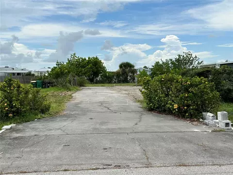 1502 Blue Heron Dr, Englewood, FL 34224