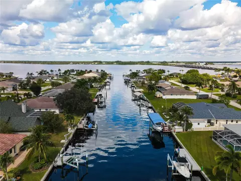 5282 Neville Ter, Port Charlotte, FL 33981