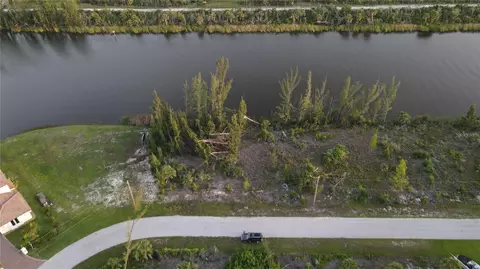 10604 Poughkeepsie Cir, Port Charlotte, FL 33981