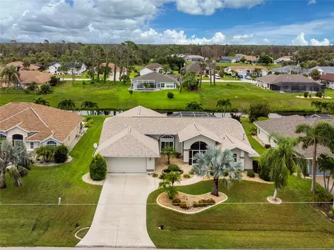 110 Broadmoor Ln, Rotonda West, FL 33947