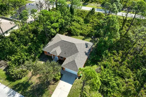9 Eddy Pl, Placida, FL 33946