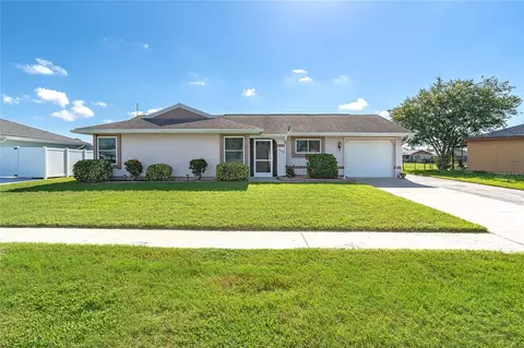 5674 Lingle St, North Port, FL 34287