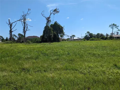 265 Rotonda Blvd S, Rotonda West, FL 33947