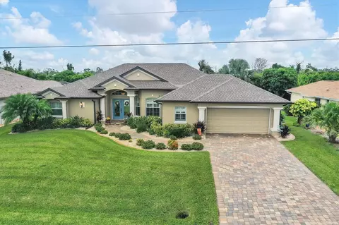 20 Medalist Ln, Rotonda West, FL 33947