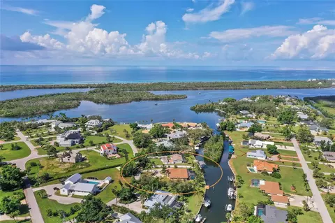 30 Buccaneer Bnd, Placida, FL 33946