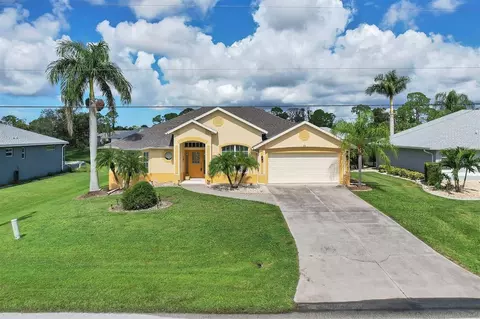 25 Marker Rd, Rotonda West, FL 33947