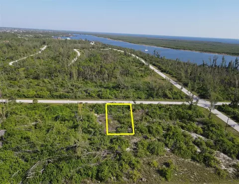 16865 Legget Cir, Port Charlotte, FL 33981
