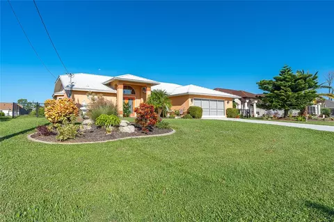 117 Sportsman Rd, Rotonda West, FL 33947