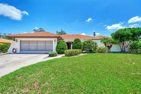 19 Waterford Dr, Englewood, FL 34223