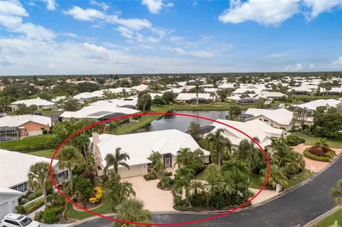 415 Devonshire Ln, Venice, FL 34293